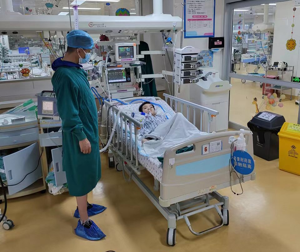 乌鲁木齐县跨省救护车出租公司