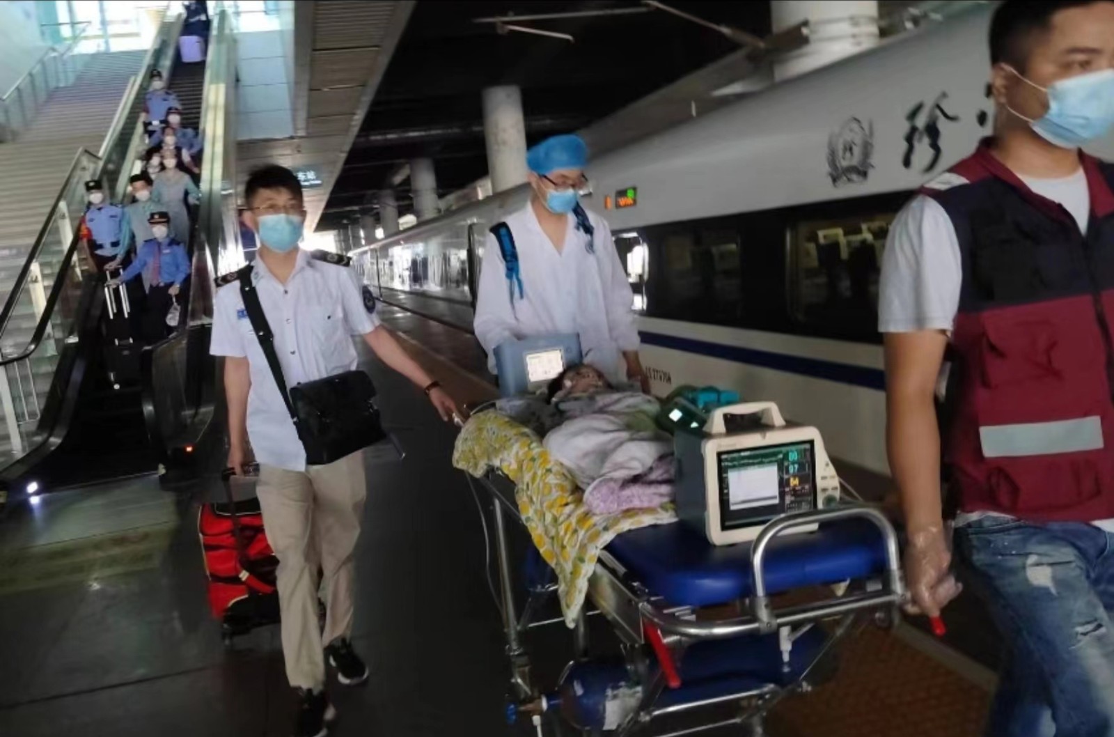 乌鲁木齐县高铁转运公司